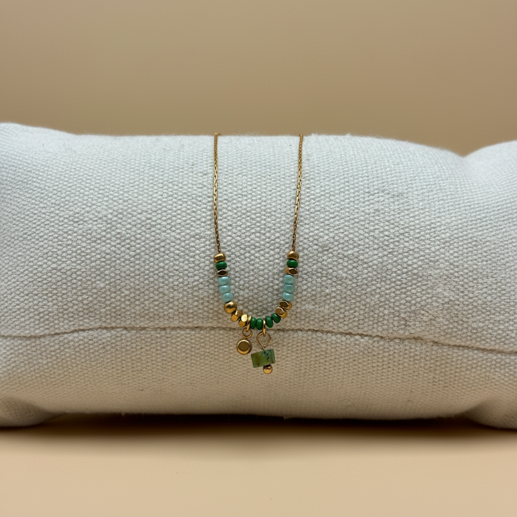 Bracelet perles coussin gros plan