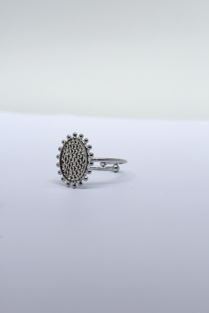 Bague Ovale Texturée Ajustable – Argent & Or