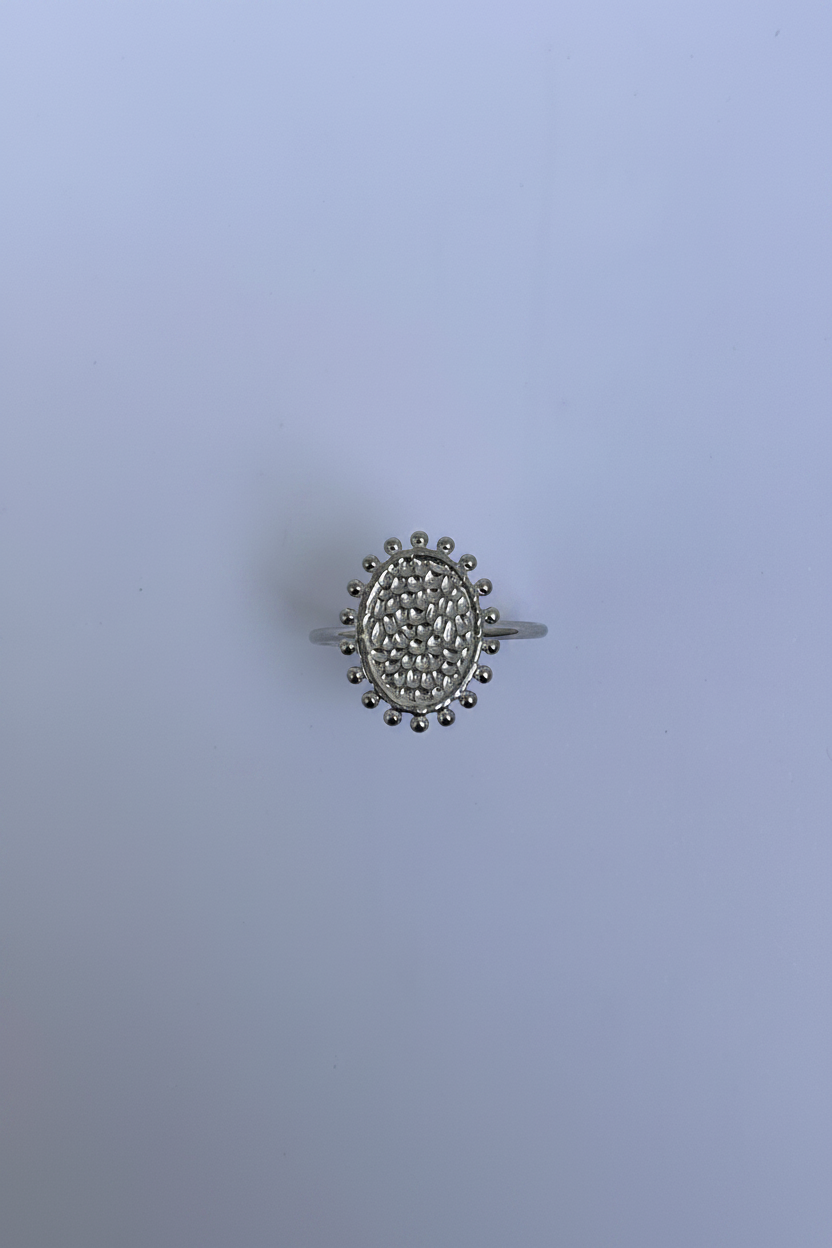 Bague Ovale Texturée Ajustable – Argent & Or