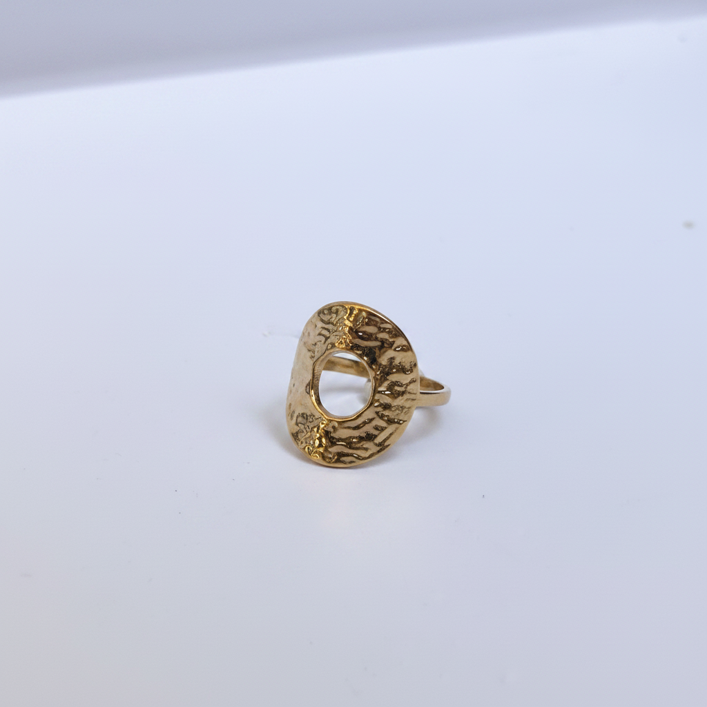 Bague Ovale Dorée Martelée