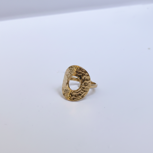 Bague Ovale Dorée Martelée