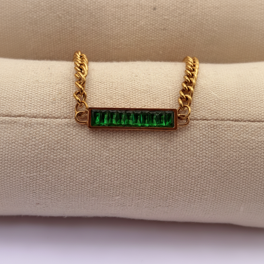 Bracelet barre émeraude coussin carré