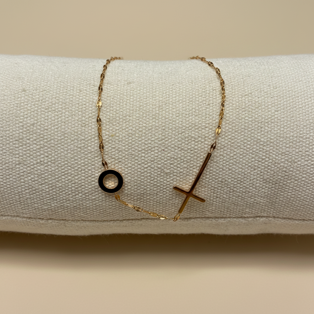 Bracelet croix cercle coussin vue face